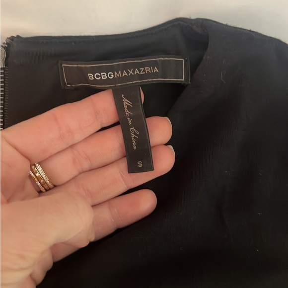 Black BCBG peplum top size small - Picture 4 of 5